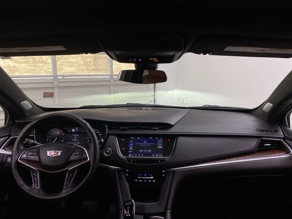 2022 Cadillac XT5 Premium Luxury