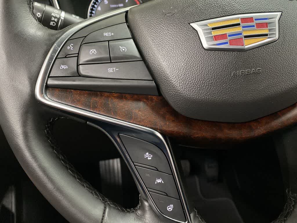 2022 Cadillac XT5 Premium Luxury