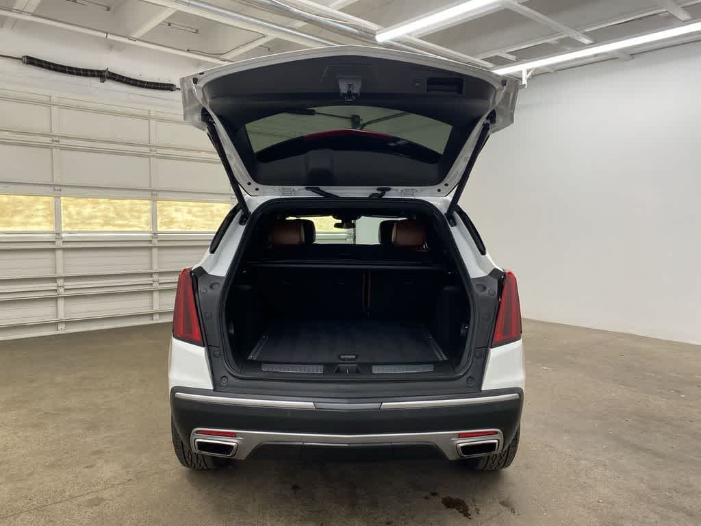 2022 Cadillac XT5 Premium Luxury