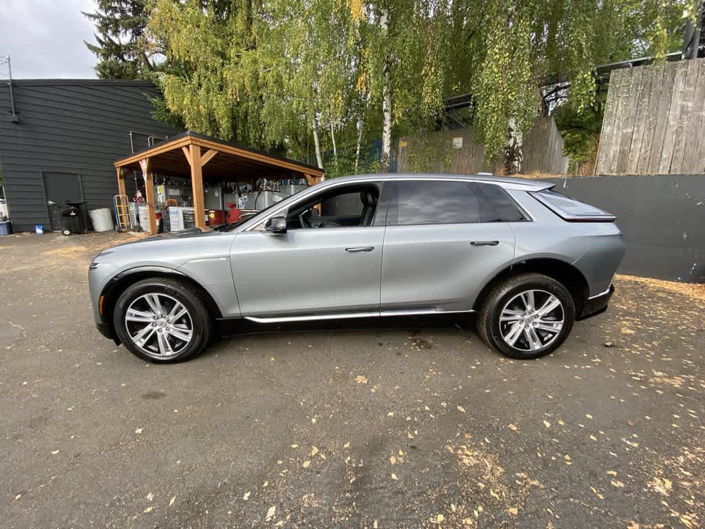 2024 Cadillac LYRIQ Tech