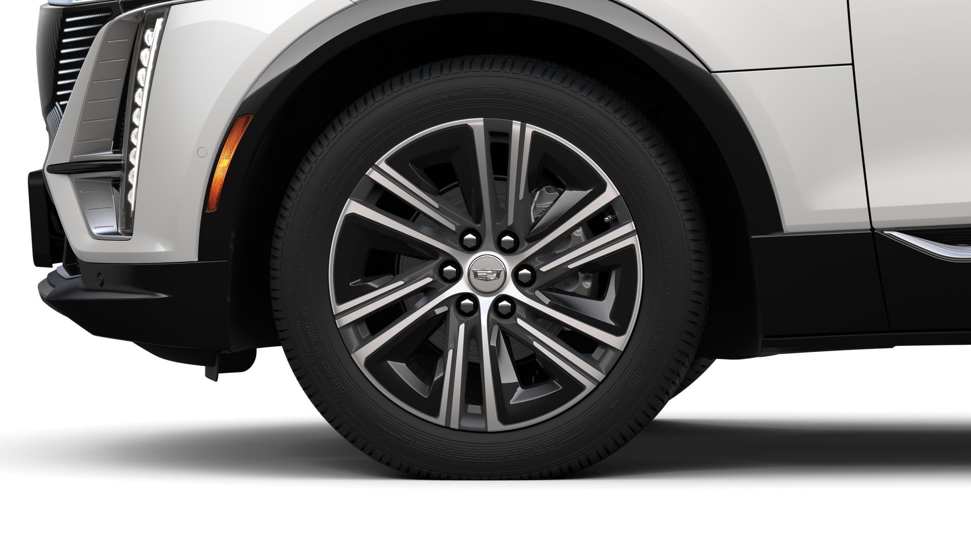 2025 Cadillac LYRIQ Luxury 1