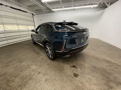 2025 Cadillac LYRIQ Luxury 2