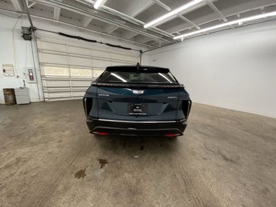 2025 Cadillac LYRIQ Luxury 2