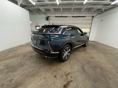 2025 Cadillac LYRIQ Luxury 2