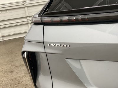 2025 Cadillac LYRIQ Luxury 2