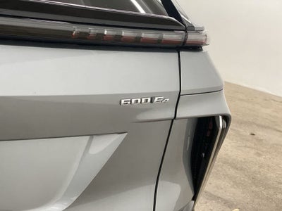 2025 Cadillac LYRIQ Luxury 2