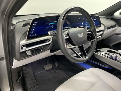 2025 Cadillac LYRIQ Luxury 2