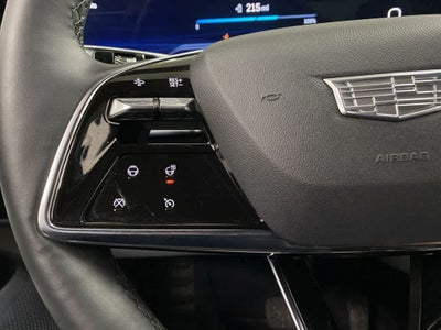 2025 Cadillac LYRIQ Luxury 2