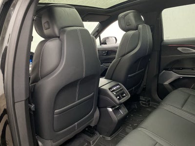 2024 Cadillac LYRIQ Luxury 3