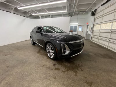 2024 Cadillac LYRIQ Luxury 3