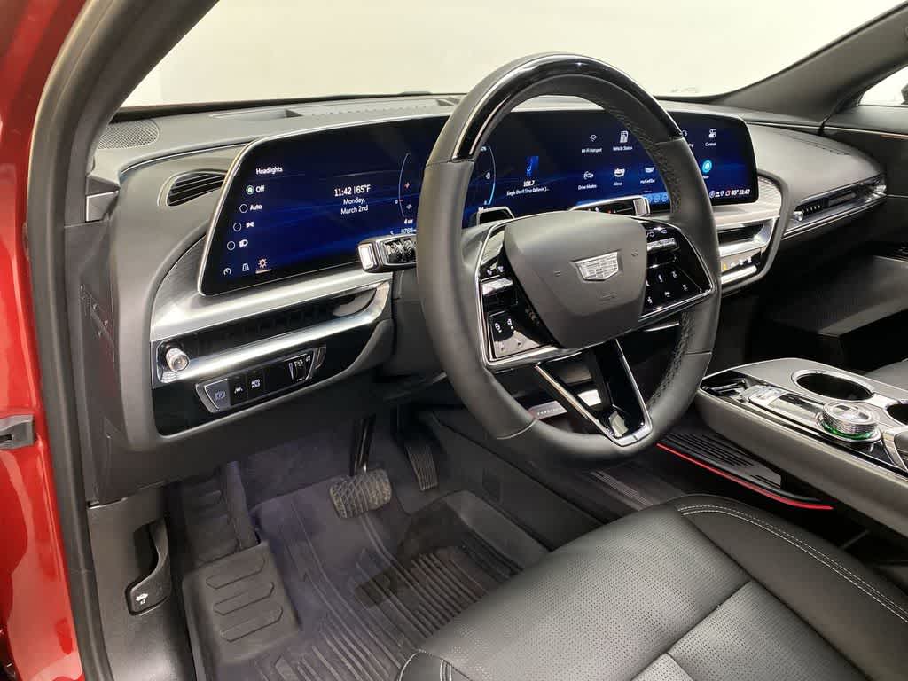 Used 2024 Cadillac LYRIQ Luxury 3 with VIN 1GYKPSRL2RZ141166 for sale in Portland, OR