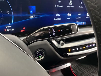 2024 Cadillac LYRIQ Luxury 3