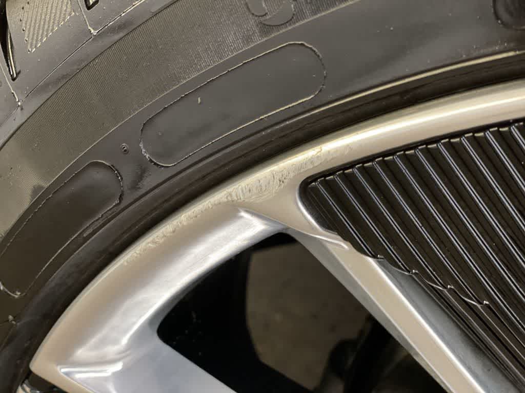 2024 Cadillac LYRIQ Luxury 3