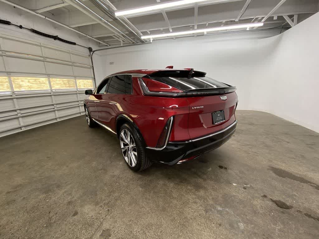2024 Cadillac LYRIQ Luxury 3