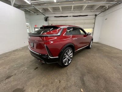 2024 Cadillac LYRIQ Luxury 3