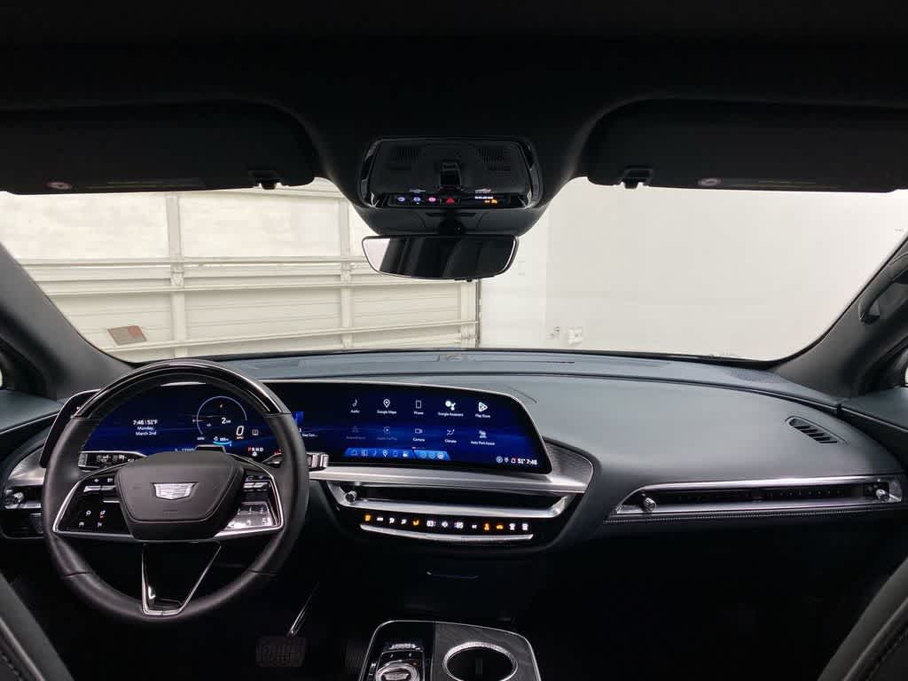 2024 Cadillac LYRIQ Luxury 3