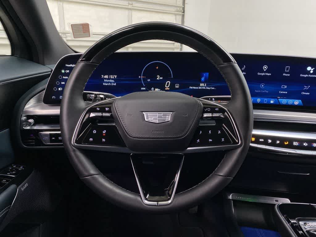 2024 Cadillac LYRIQ Luxury 3