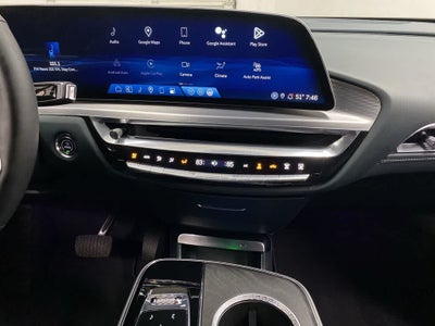 2024 Cadillac LYRIQ Luxury 3