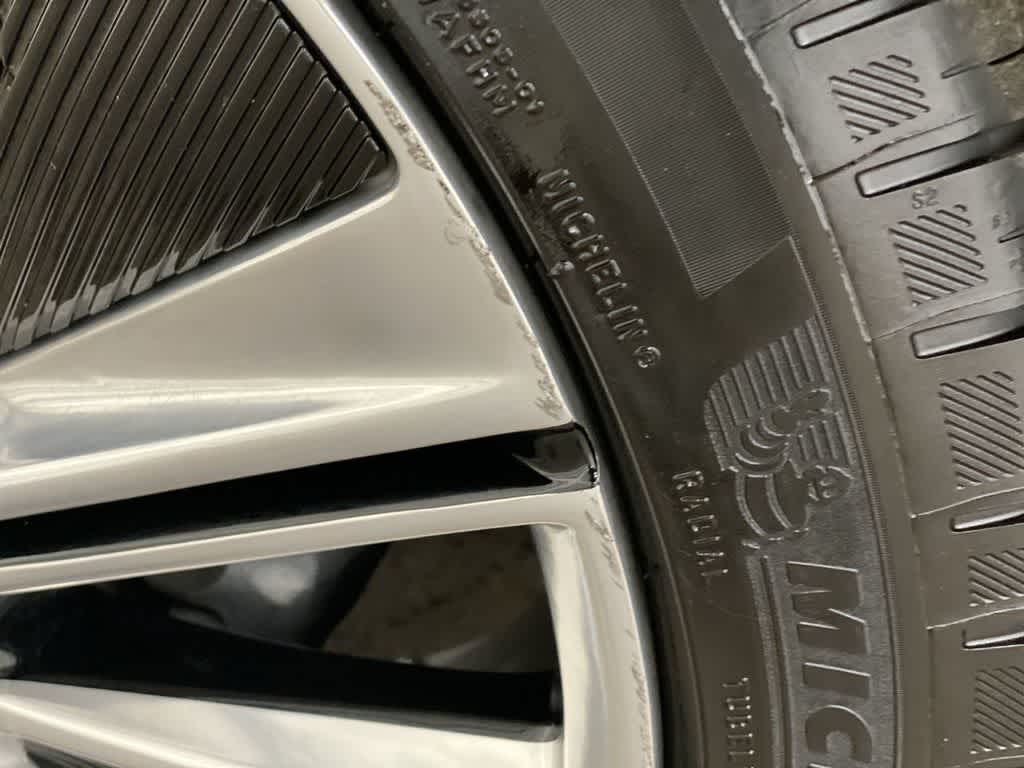 2024 Cadillac LYRIQ Luxury 3