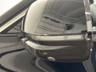 2024 Cadillac LYRIQ Luxury 3