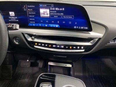 2024 Cadillac LYRIQ Luxury 3