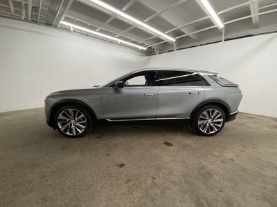 2024 Cadillac LYRIQ Luxury 3