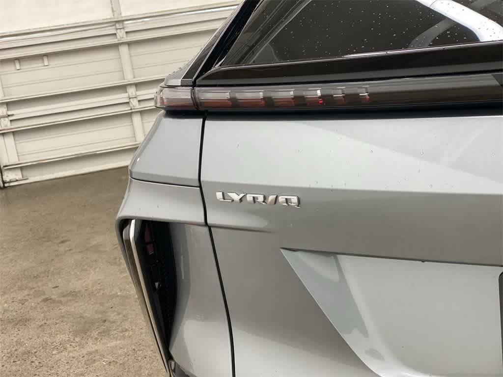 2024 Cadillac LYRIQ Luxury 3