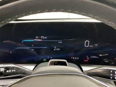 2024 Cadillac LYRIQ Luxury 3