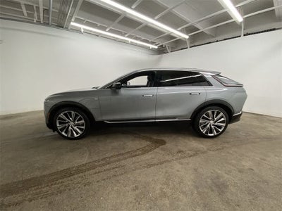 2024 Cadillac LYRIQ Luxury 3