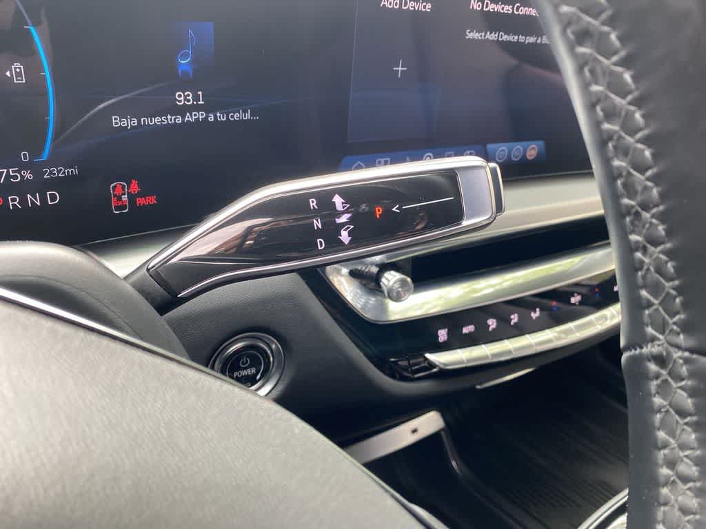 2024 Cadillac LYRIQ Luxury 3