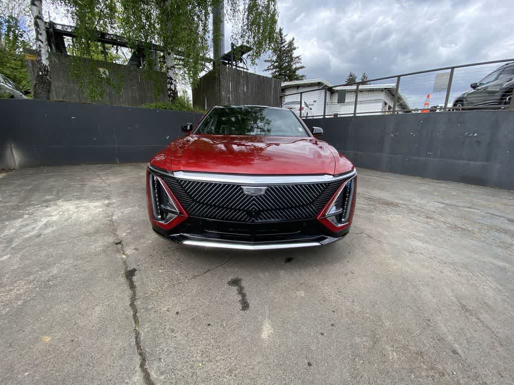 2024 Cadillac LYRIQ Luxury 3