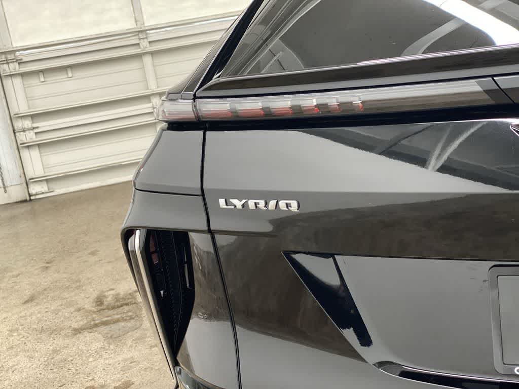 2024 Cadillac LYRIQ Luxury 3
