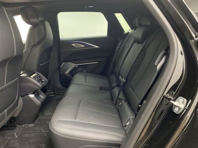 2024 Cadillac LYRIQ Luxury 3