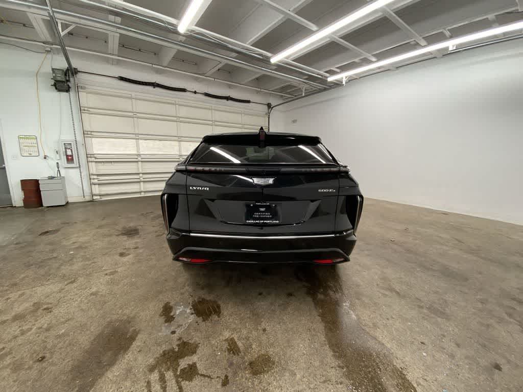 2024 Cadillac LYRIQ Luxury 3