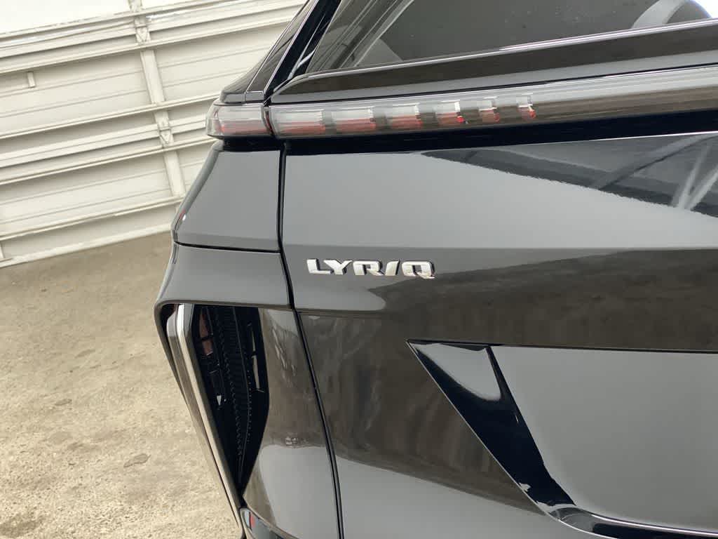 2024 Cadillac LYRIQ Luxury 3