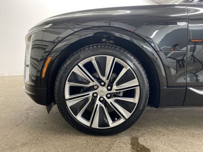 2024 Cadillac LYRIQ Luxury 3