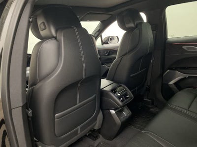 2024 Cadillac LYRIQ Luxury 3