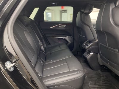 2024 Cadillac LYRIQ Luxury 3