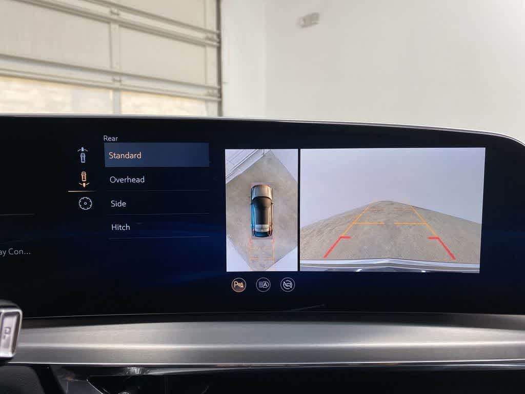 2024 Cadillac LYRIQ Luxury 3