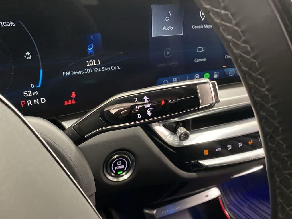 2024 Cadillac LYRIQ Luxury 3