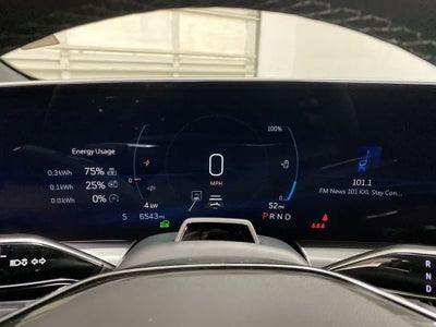 2024 Cadillac LYRIQ Luxury 3