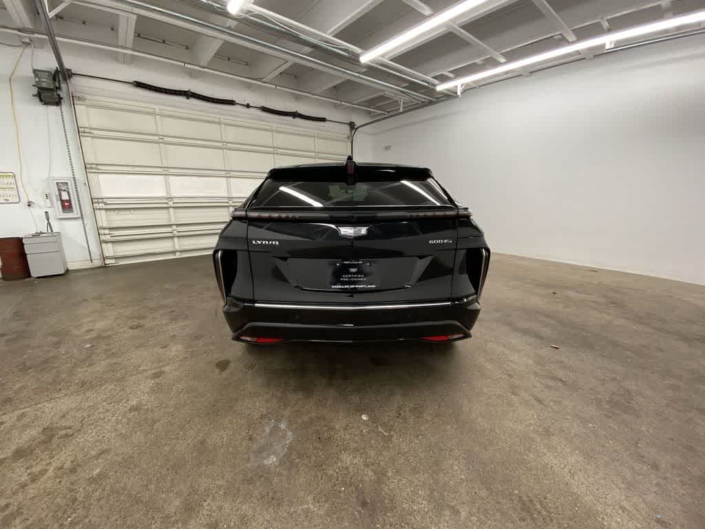 2024 Cadillac LYRIQ Luxury 3