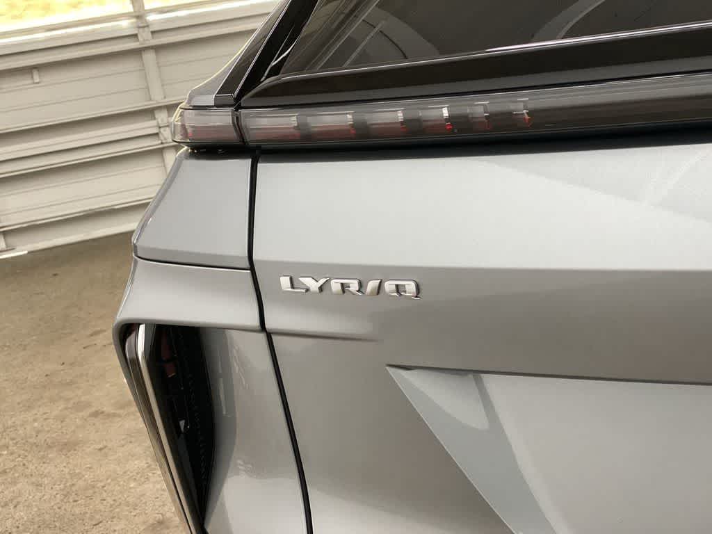 2024 Cadillac LYRIQ Luxury 3