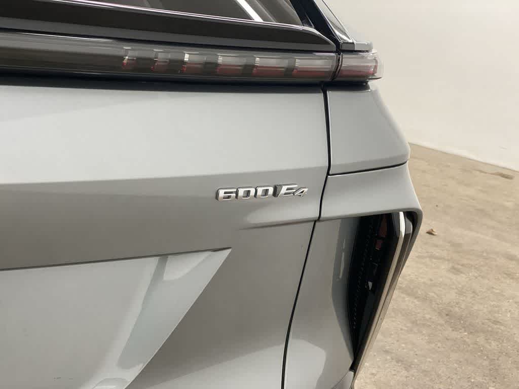 2024 Cadillac LYRIQ Luxury 3