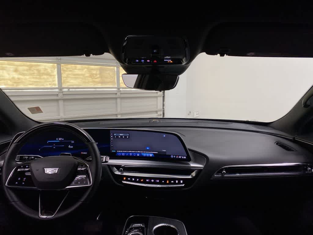 2024 Cadillac LYRIQ Luxury 3