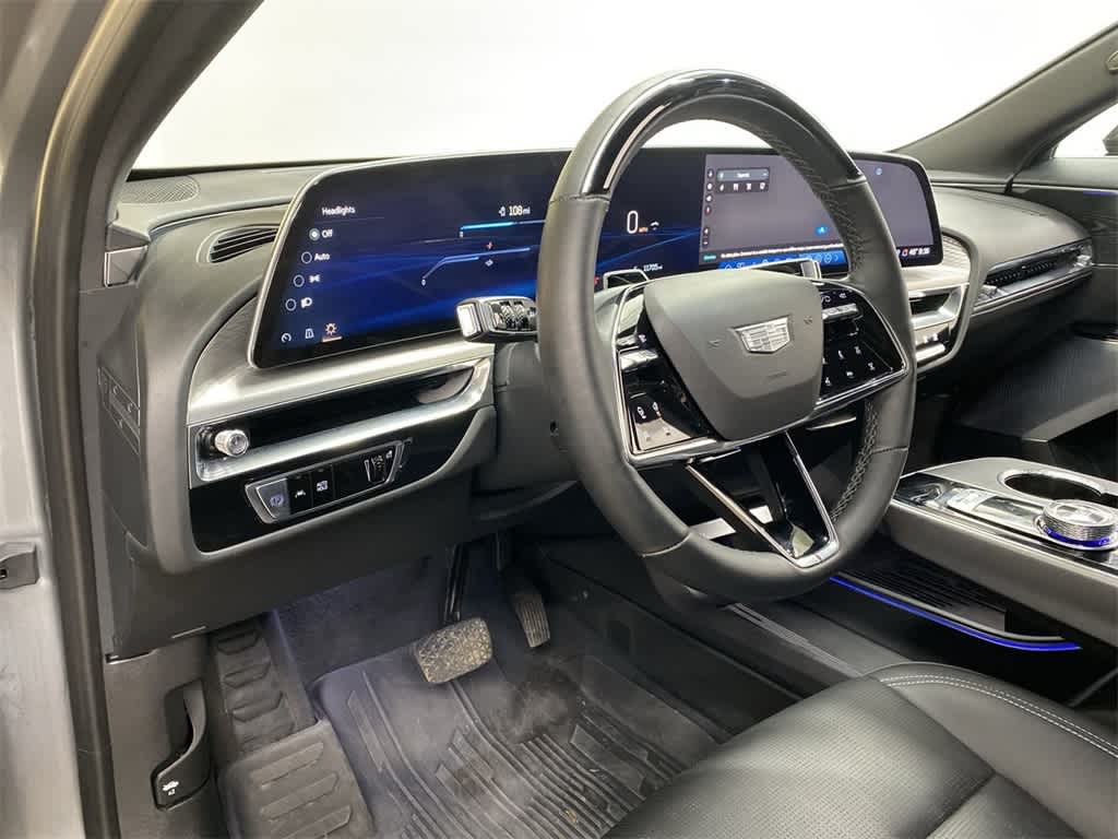 Certified 2024 Cadillac LYRIQ Luxury 3 with VIN 1GYKPSRL8RZ137963 for sale in Portland, OR