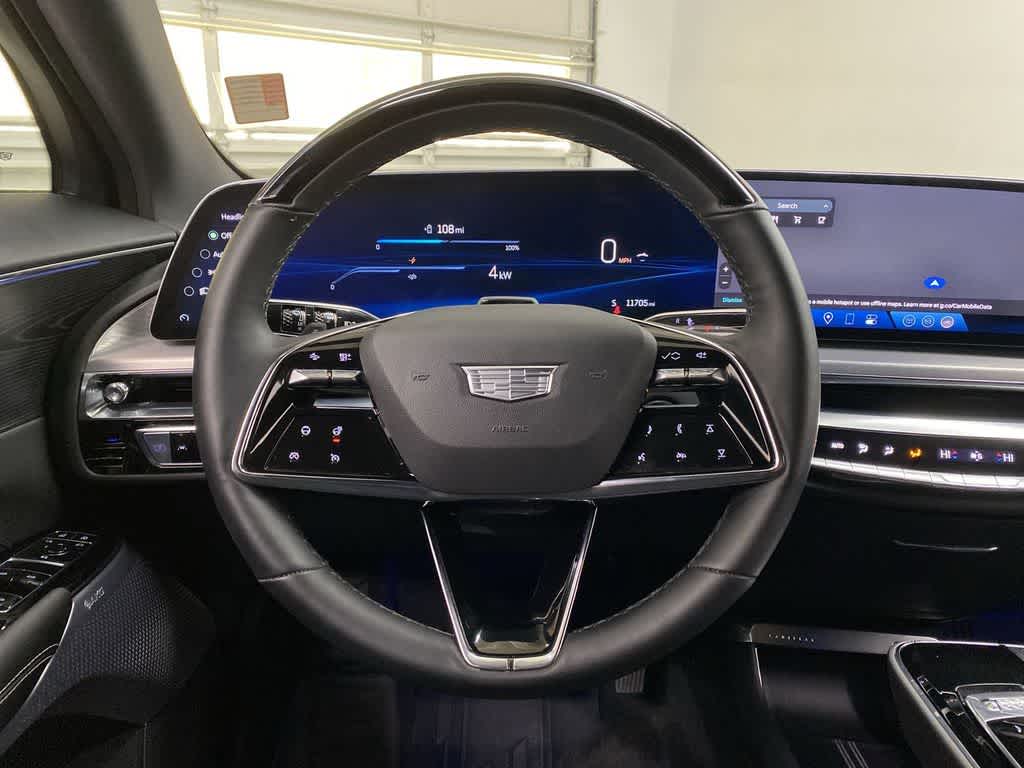 2024 Cadillac LYRIQ Luxury 3