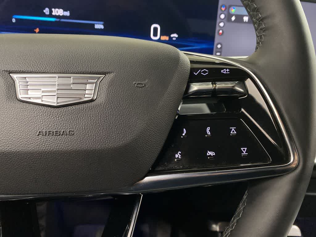 2024 Cadillac LYRIQ Luxury 3