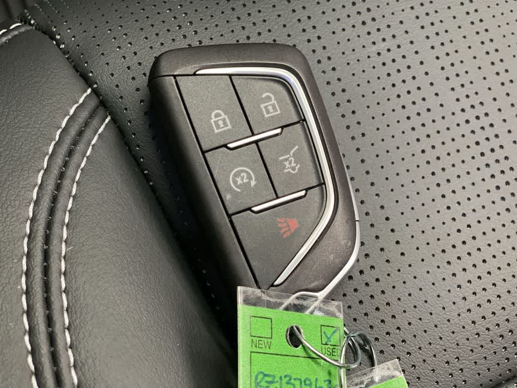 2024 Cadillac LYRIQ Luxury 3