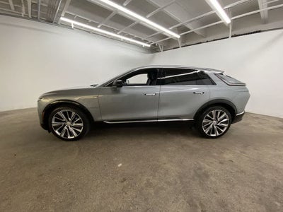 2024 Cadillac LYRIQ Luxury 3